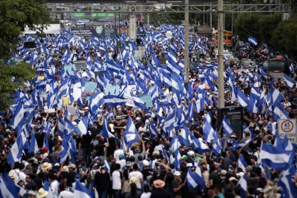 El Gobierno de Ortega ordenó dispersar la masiva marcha organizada por las madres que perdieron a sus hijos en las violentas protestas de las últimas semanas.