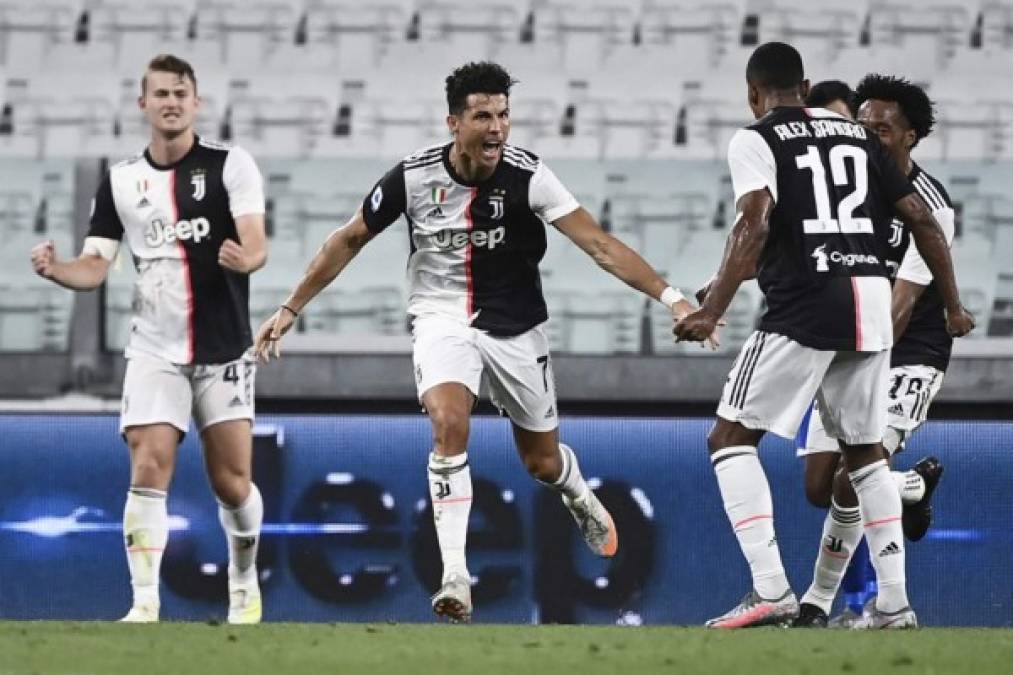 No podía postergar más el festejo. Juventus alargó su supremacía en Italia luego de vencer 2-0 a Sampdoria en el marco de la jornada 36 de la Serie A, en el Juventus Stadium de Turín. Cristiano Ronaldo anotó un golazo, aunque sobre el final falló un penal.