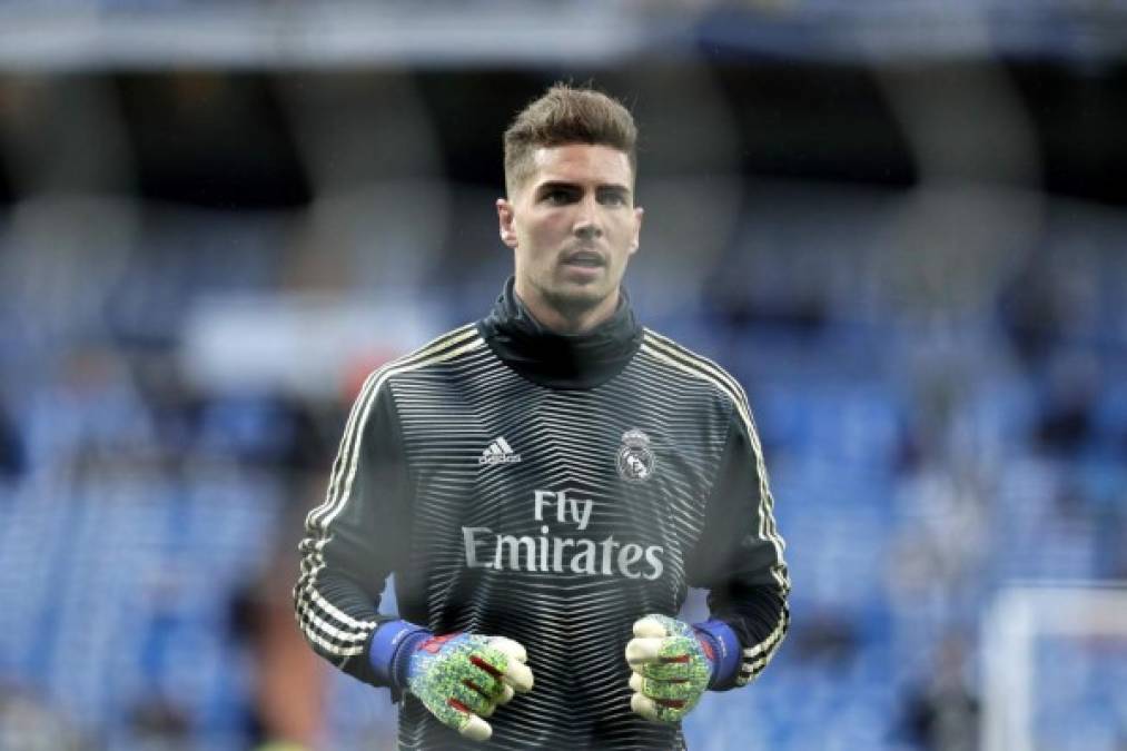 Luca Zidane se ha convertido en la primera baja oficial del Real Madrid tras finalizar su contrato, el cual no será renovado. El portero ha empezado a negociar con el Montpellier y pasa a ser la primera opción del conjunto francés después de que Loris Karius les haya rechazado, según todofichajes.<br/><br/>Durante esta última campaña el hijo de Zidane ha estado cedido en el Racing donde ha disputado 33 partidos siendo el portero más goleado de Segunda División y no pudiendo evitar el descenso del equipo cántabro. De esta manera, buscará relanzar su carrera en su país natal.