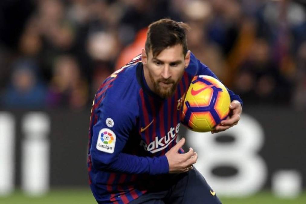 Y Lionel Messi completará el ataque del Barcelona ante Real Madrid. El argentino es una pesadilla para el club madridista.