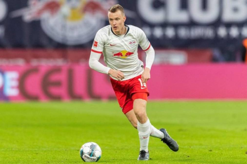 Según Sport, el lateral derecho alemán Lukas Klostermann, del RB Leipzig de la Bundesliga, es el elegido por el Barça para sustituir a Nelson Semedo en caso de que el portugués se acabe marchando. Este jugador tiene una cláusula de 35 millones de euros.