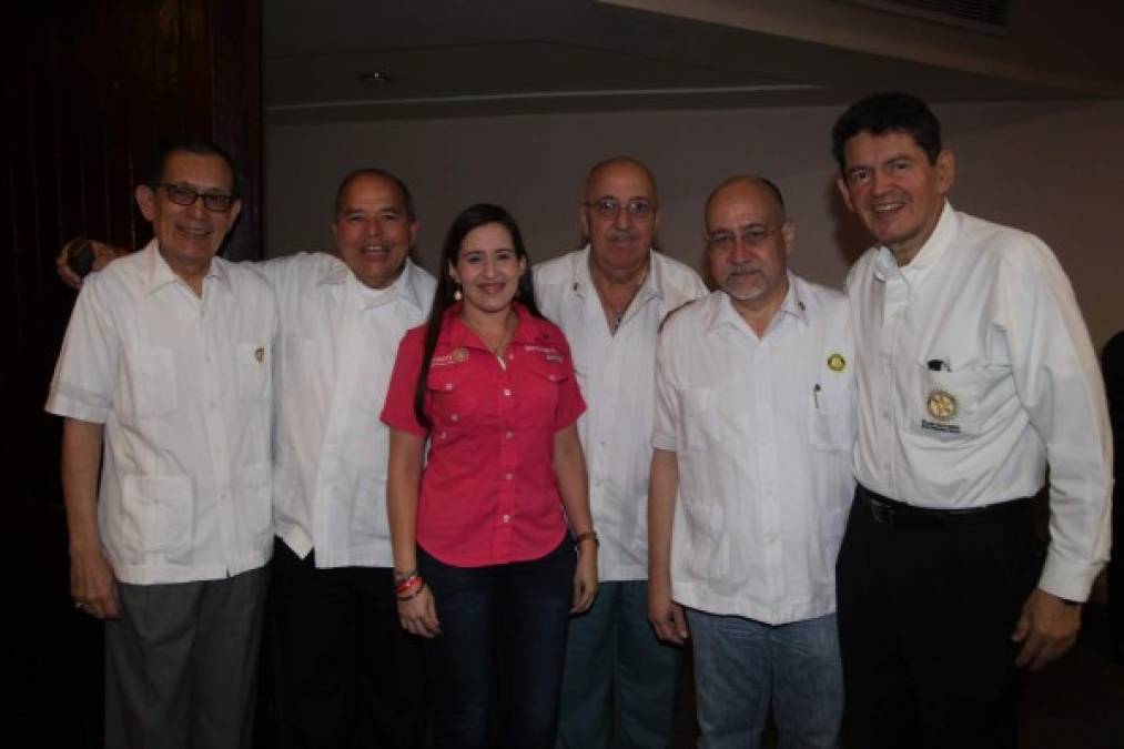 Diego Zerón, Servio Erazo, Marssela Hernández, Héctor Aguilar, Jorge Sikaffy y Roberto Kattán.