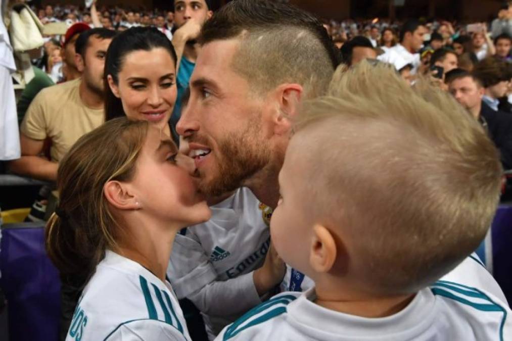 Sergio Ramos junto a sus hijos y su mujer Pilar Rubio. Foto AFP