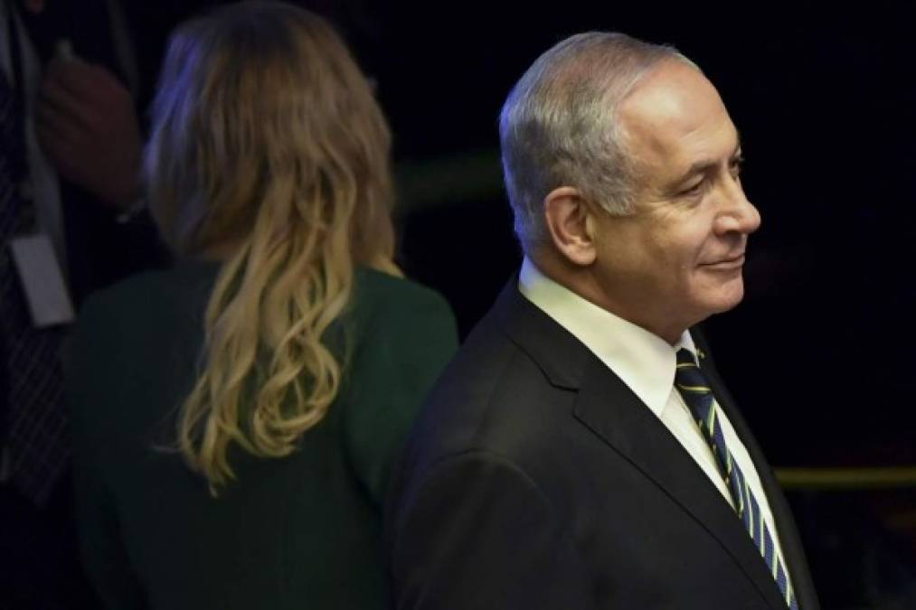 El primer ministro de Israel, Benjamin Netanyahu, asistió a la ceremonia de inauguración del presidente de Brasil, Jair Bolsonaro, en el Congreso de Brasilia el 1 de enero de 2019. Bolsonaro asume el cargo tras prometer cambiar radicalmente el camino que tomó el país más grande de América Latina conducido durante décadas por políticas de la centro-izquierda.