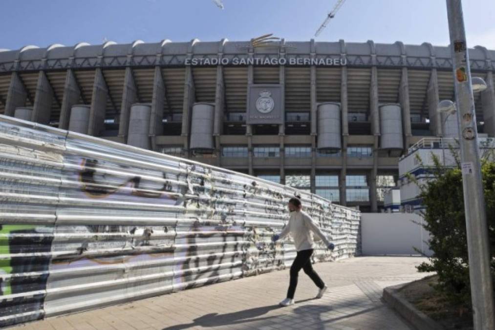 El mítico estadio blanco tiene capacidad para 81 mil espectadores.