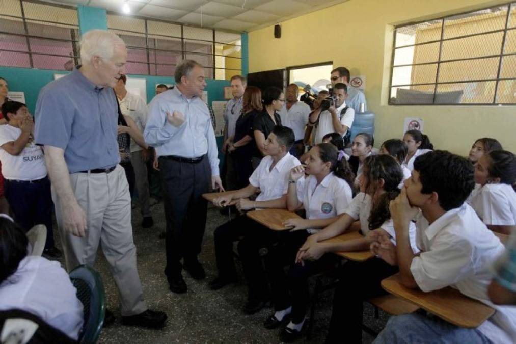 Ambos senadores conocieron cómo atienden a los niños y jóvenes en los Centros de Alcance para alejarlos de la violencia.