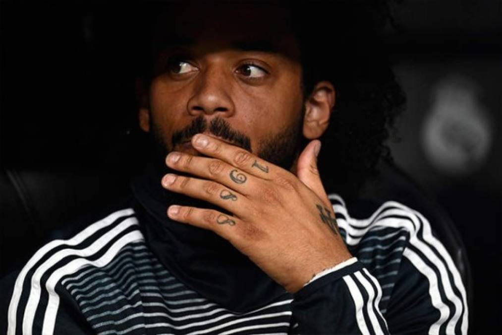 Marcelo: El diario AS de España informa que el lateral brasileño está meditando salir del Real Madrid e irse a jugar con la Juventus en donde quiere volver a compartir vestuario con el delantero portugués Cristiano Ronaldo. Cuenta con 30 años de edad.