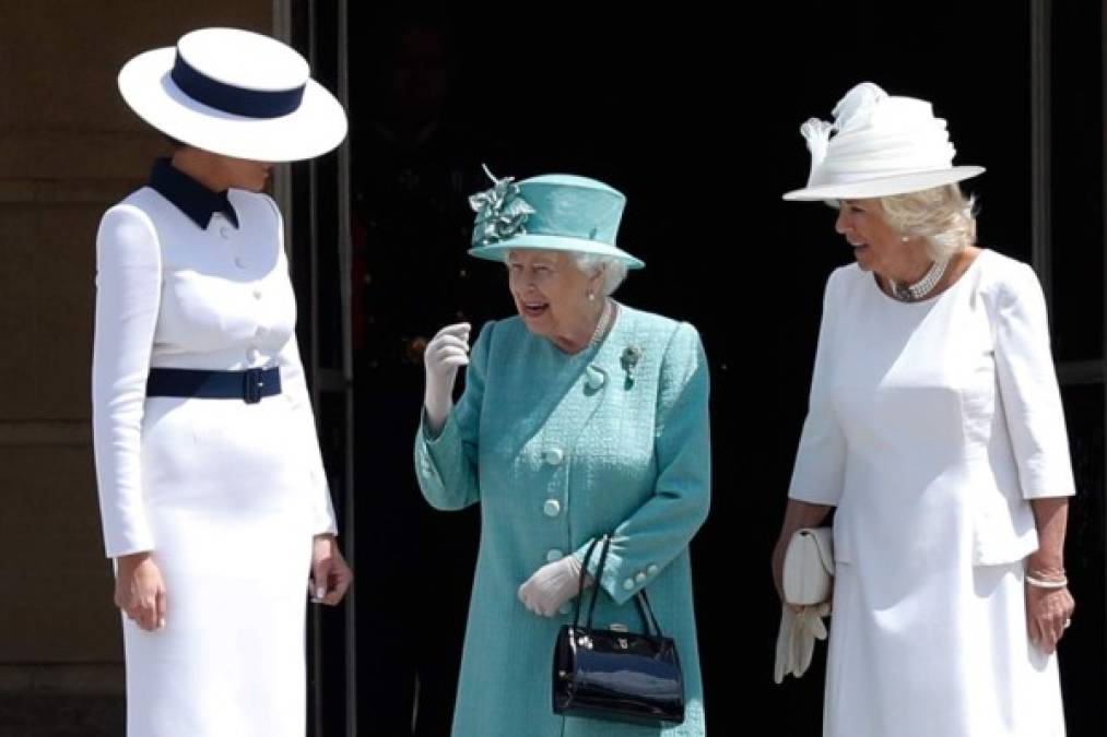 Isabel II, de 93 años, se mostró muy sonriente con la primera dama estadounidense.