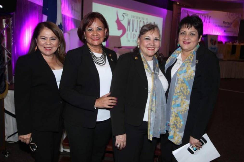 Belinda Fajardo, Berena Cálix, Bessy Soto y Mercedes Euceda.