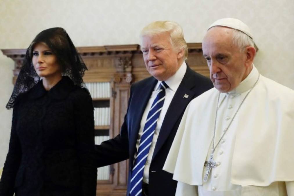 La tensión por parte de Francisco era evidente. La reunión privada con el magnate duró apenas 27 minutos. El Papa habló en todo momento en español y Trump en inglés. Un traductor asistió el encuentro.