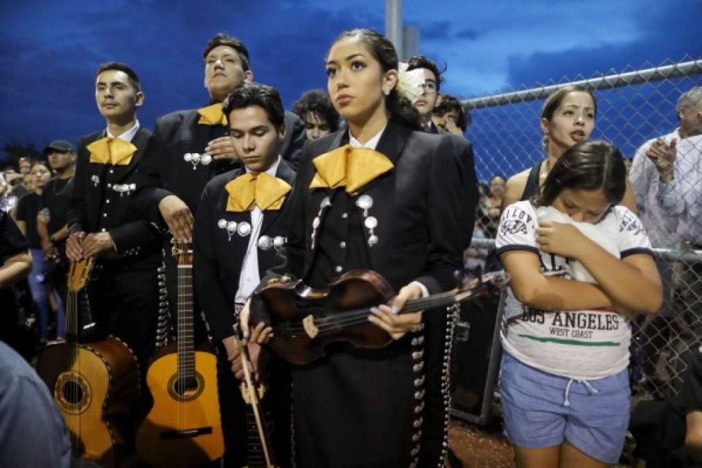 Lo cierto es que Texas perteneció a México hasta finales del siglo XIX, cuando EEUU arrebató este territorio a su vecino del sur. Sus residentes son descendientes de los mexicanos que fueron colonizados por EEUU.