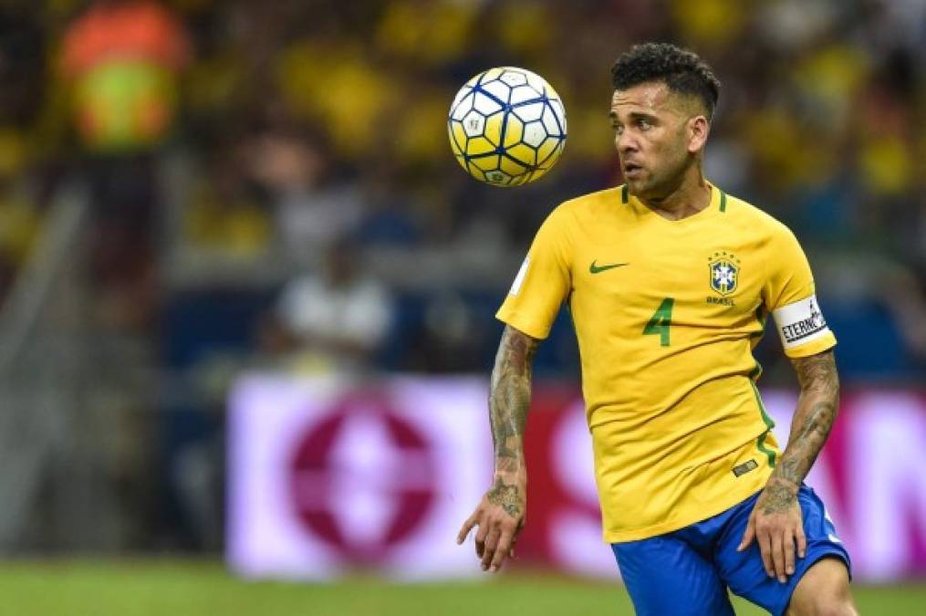 El lateral derecho Dani Alves del París Saint Germain de Francia.<br/>