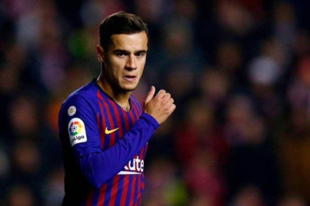 Philippe Coutinho: El extremo brasileño estaría saliendo del Barcelona debido a su bajo nivel en la presente campaña. El barcelonismo le ha silbado en varias ocasiones.