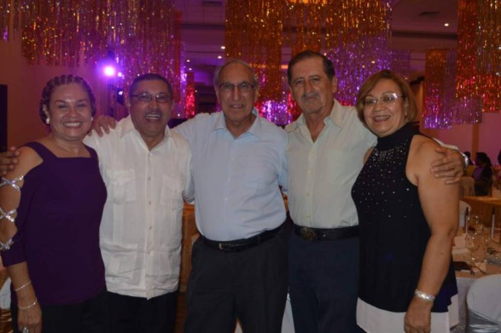 Jorge y Élida Salgado, Jorge Kawas, Jorge Antonio y Rosario Mejía.