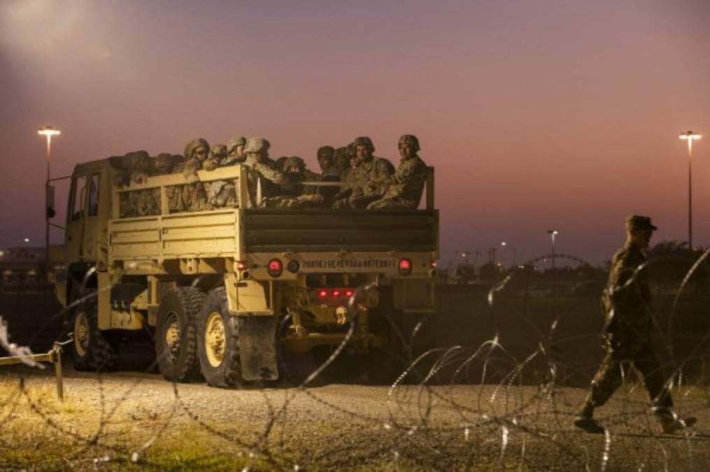 El Pentágono anunció el despliegue de 250 militares para reforzar la seguridad en el punto fronterizo de Eagle Pass, Texas (EEUU), tras la llegada de una nueva caravana de migrantes, la mayoría de origen hondureño.