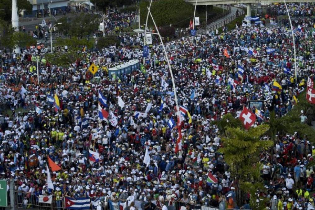 Una fiesta se vive en Panamá previo a la llegada del papa Francisco que arriba este miércoles.