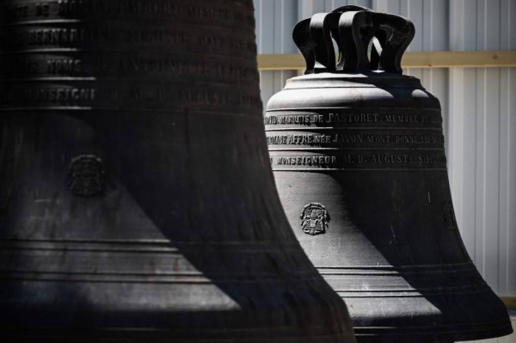 Las famosas campanas de la catedral no sufrieron daño en el siniestro.