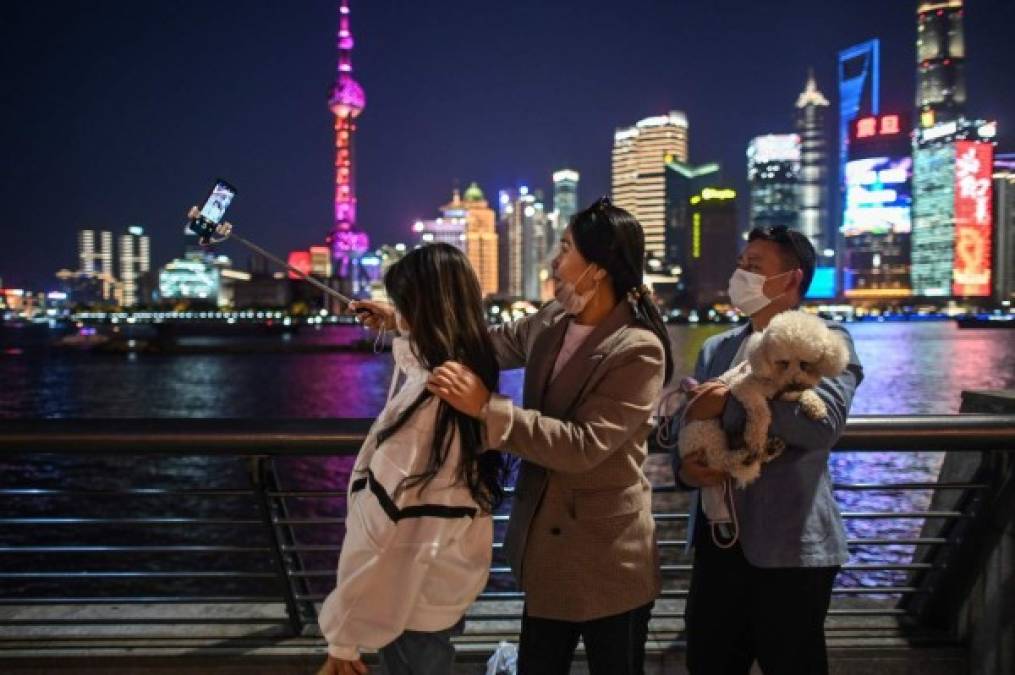 Los residentes de Shanghai también recuperan la normalidad gradualmente.