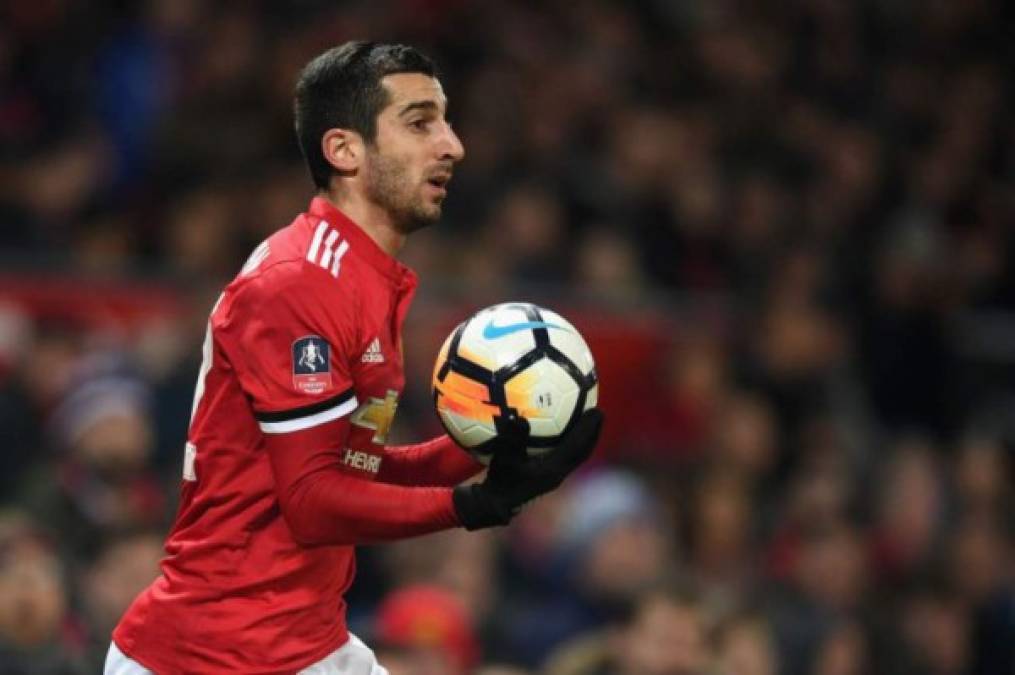 El media punta armenio Henrikh Mkhitaryan tiene la llave del traspaso del chileno Alexis Sánchez del Arsenal al Manchester United. El jugador no goza de la confianza de Mourinho y sería el trueque entre ambos clubes.