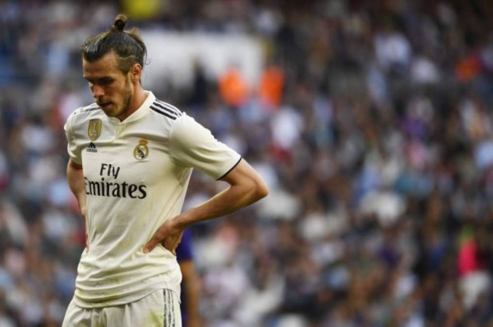 Gareth Bale: Está sentenciado. En el club se han cansado de su actitud y sus desplantes. Además, su rendimiento está siendo muy pobre y ha perdido la titularidad en favor de Lucas Vázquez., informa Diario AS.