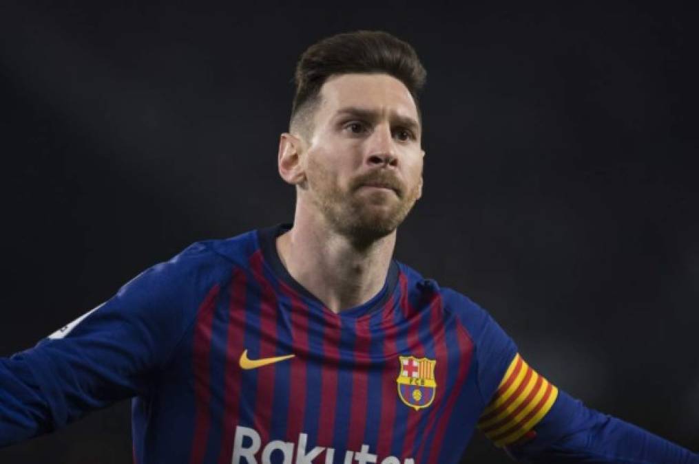 Y Messi una vez más ya sobre el cierre anotaría su triplete y esto provocó que la afición del Real Betis lo ovacionara para sorpresa del propio jugador argentino.