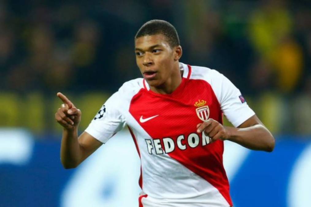 El vicepresidente del Mónaco, Vadim Vasilyev, ha expresado su intención de retener a Kylian Mbappé, a pesar del interés que el delantero despierta entre diversos clubs de la Premier League, ha publicado el 'Daily Mail'.