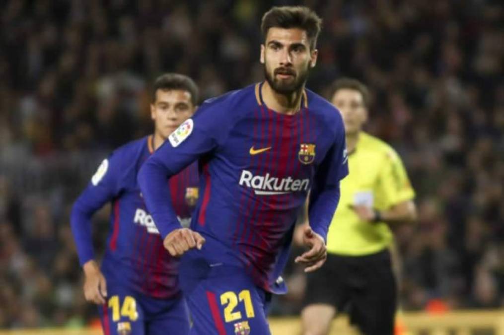 El Tottenham se une a la puja por André Gomes, según el diario Sport. Los Spurs de Mauricio Pochettino piensan en el polivalente jugador del FC Barcelona como refuerzo de cara a la próxima temporada y se suman al interés que tienen sus vecinos del West Ham por el internacional portugués.