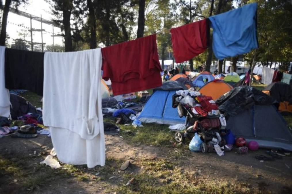 El refugio les ha permitido poder descansar y lavar su ropa después de una larga travesía.