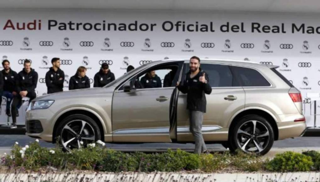 Dani Carvajal - El lateral escogió un Audi Q7 Sport 3.0 TDI quattro tiptronic color beige Karat con un valor de 74.050 euros.