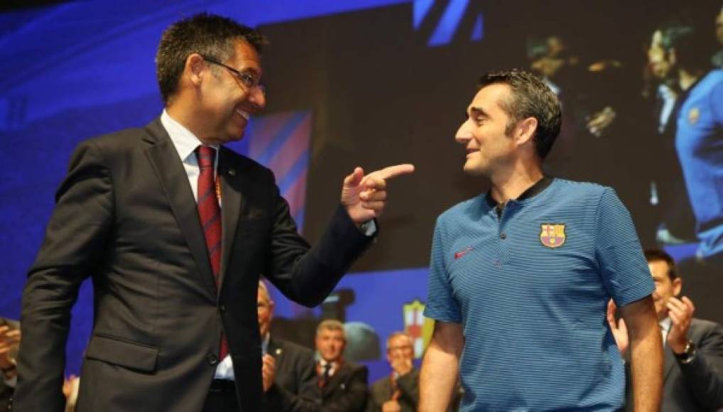 Joseph Bartomeu y Ernesto Valverde, presidente y entrenador del Barcelona respectivamente, han sostenido varias reuniones para intentar fichar en enero del 2020.