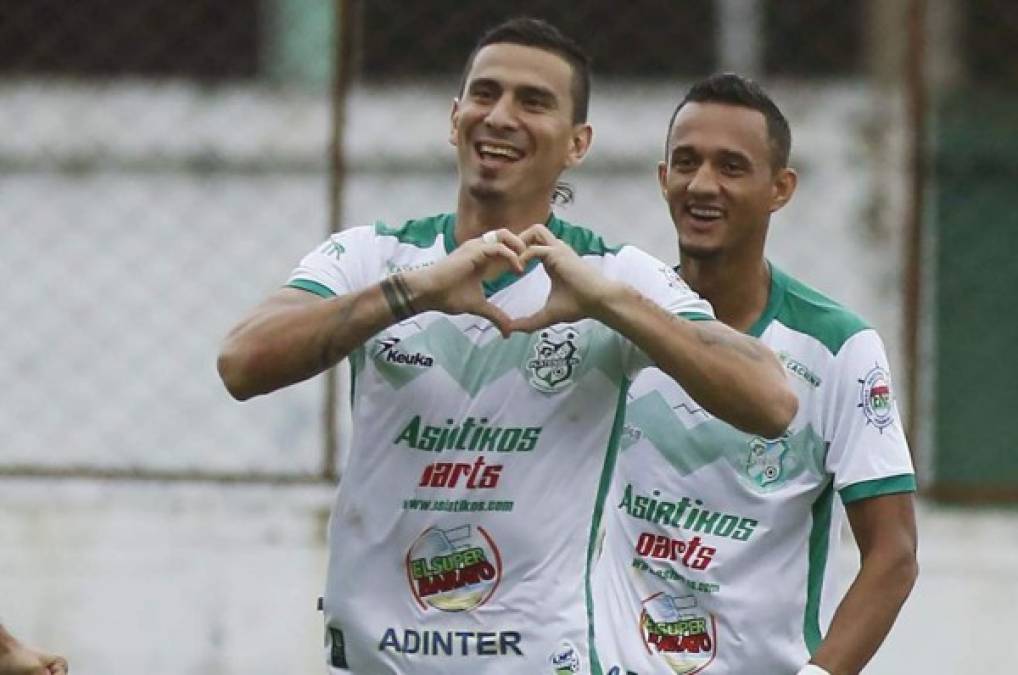 El defensa colombiano Juan Bolaños tiene todavía seis meses de contrato con el Platense y los tendrá que cumplir bajo las órdenes del entrenador panameño Antony Torres.