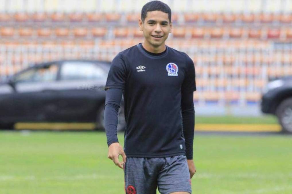 Carlos Pineda: El joven mediocampista podría convertirse en nuevo legionario hondureño en el 2020. Tiene seis meses de contrato con Olimpia y se conoció que en el fútbol mexicano han preguntado por él.<br/>