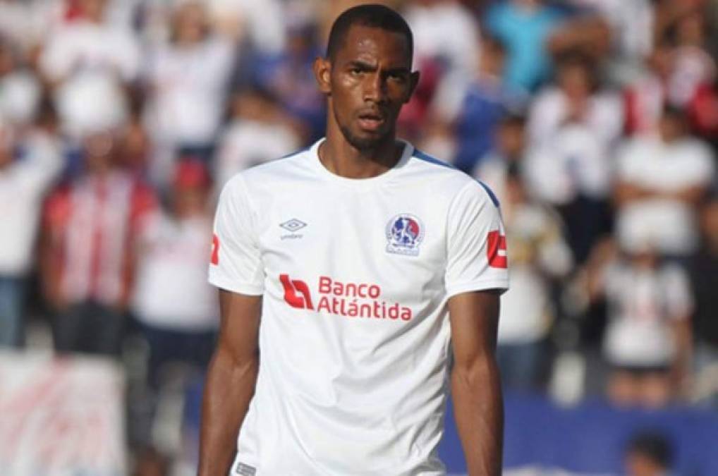 Jerry Bengtson: Será otro de los delanteros del Olimpia ante El Salvador.