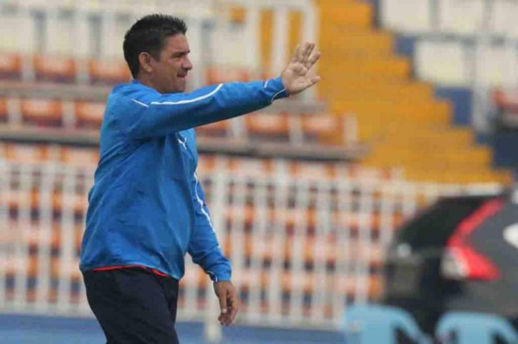 Marcelo Scalese: El preparador de porteros anuncia su salida del Olimpia tras más de una década de estar en el club. Manuel Keosseián le dio de baja.