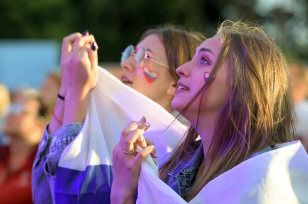 La rusas también apoyaron con su belleza a la selección anfitriona. / Foto AFP