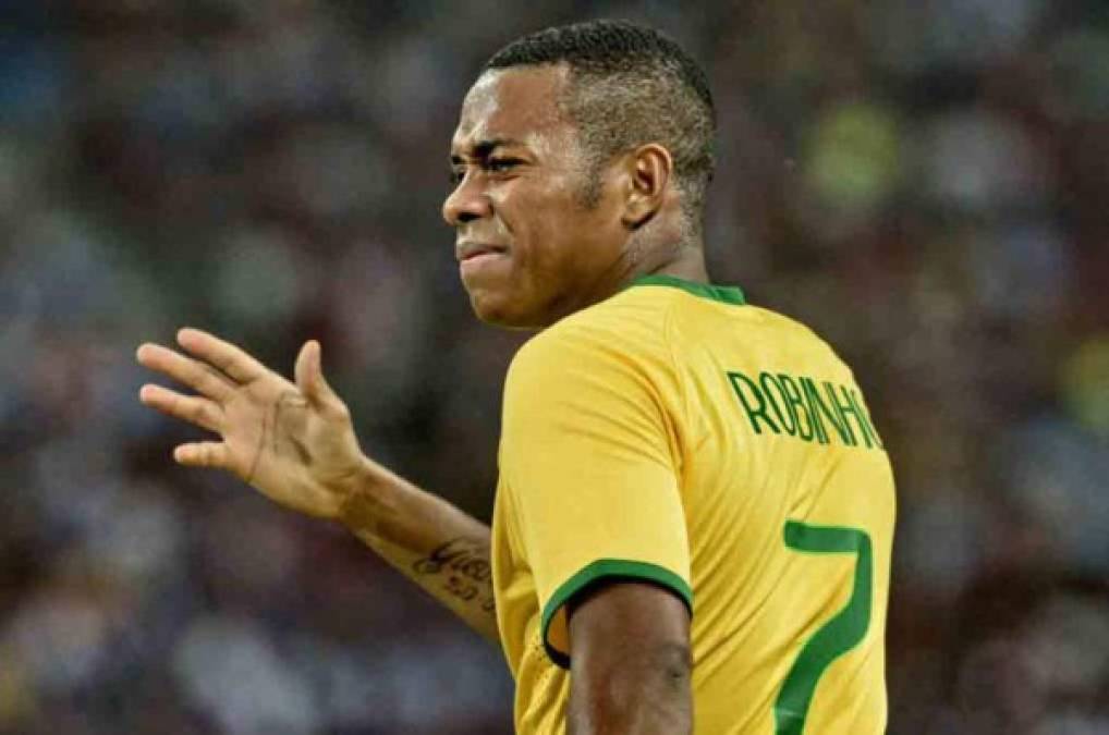 Robinho: Las malas conductas deportivas del delantero brasileño fueron fundamentales para que finalmente no rindiera al nivel esperado. Juega en el Sivasspor de la Superliga de Turquía.