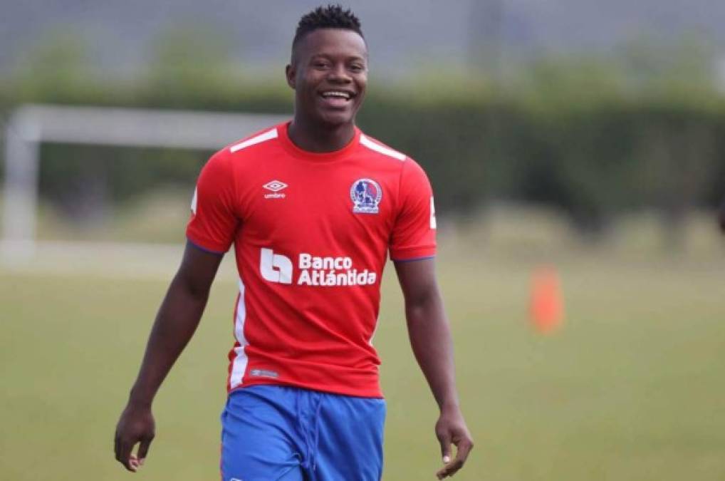 Júnior Lacayo: El joven delantero de 23 años de edad todavía tiene contrato con Olimpia, pero podría salir del club albo ya que cuenta con una oferta de Costa Rica.