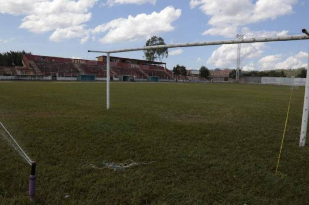 Estadio Roberto Martinez Ávila de Siguatepeque: Aquí juega como local el Santos FC.