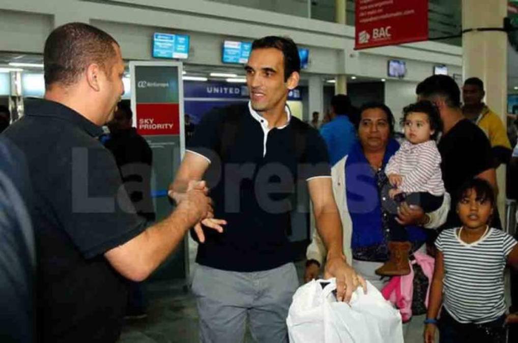 Claudio Cardozo espera volver a Honduras como entrenador de fútbol.