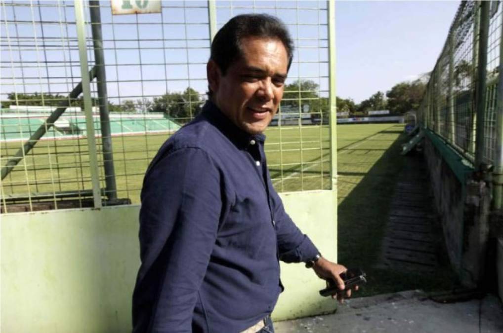 Rolin Peña, dirigente deportivo del Marathón, habló sobre la situación económica que atravies el club verdolaga: 'Hemos estado trabajando en el tema económico, ya hemos adelantado un 75% de pagos al plantel que es cuerpo técnico, jugadores y una vez finalizado este proceso entramos a la conformación de la plantilla', señaló en el programa Extra Liga.<br/>