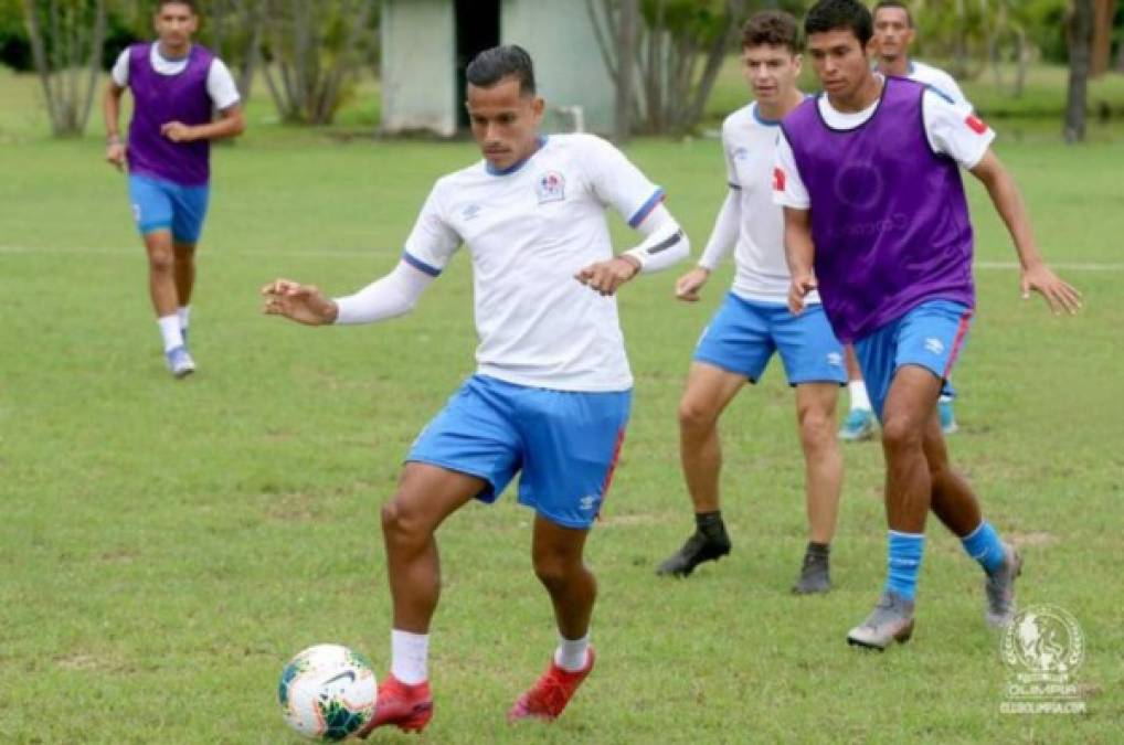 Edwin Rodríguez tendría ofertas en el fútbol de Europa luego de sus grandes actuaciones con Olimpia y la selección hondureña.