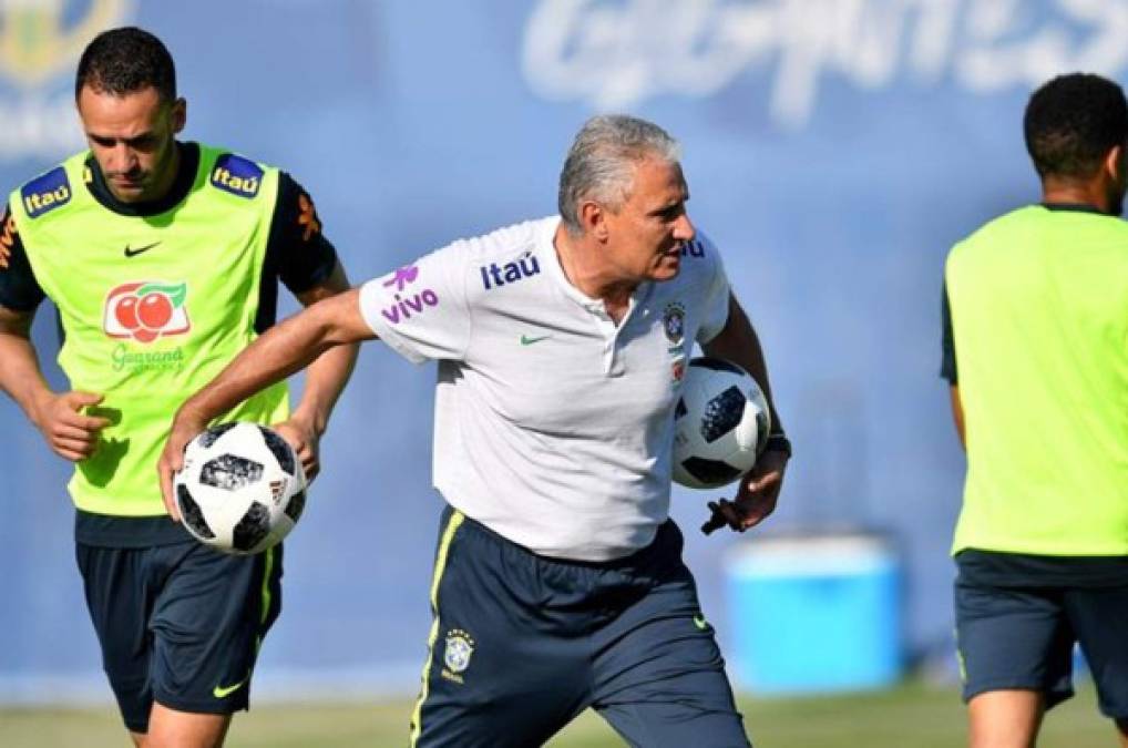 El seleccionador de Brasil, Tite, confirmó el once que mandará este domingo ante Suiza. Foto EFE