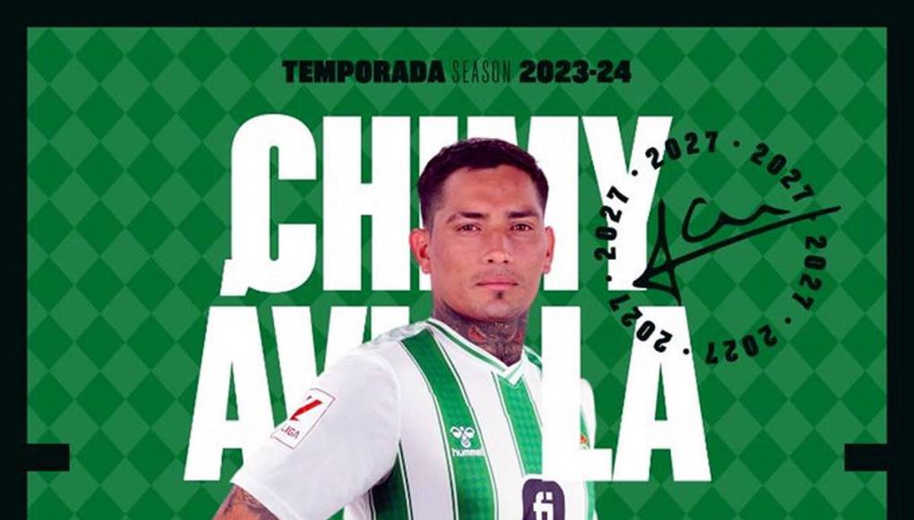El delantero argentino Chimy Ávila ha sido traspasado por el Osasuna al Betis por una cantidad cercana a los seis millones de euros, ha informado el club bético, por el que el delantero firma hasta 2027.