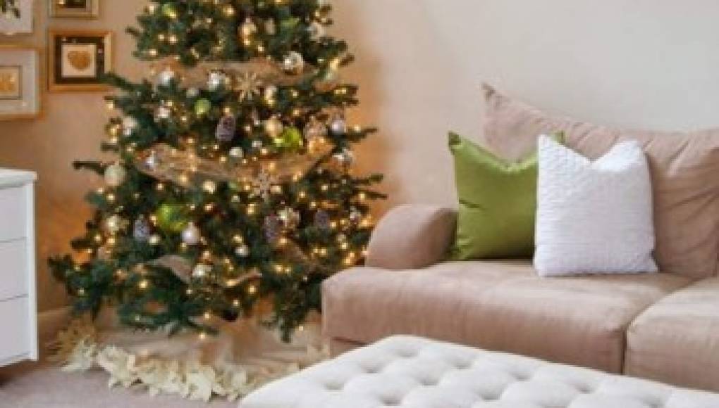 Haga una sencilla alfombra de fieltro para Navidad