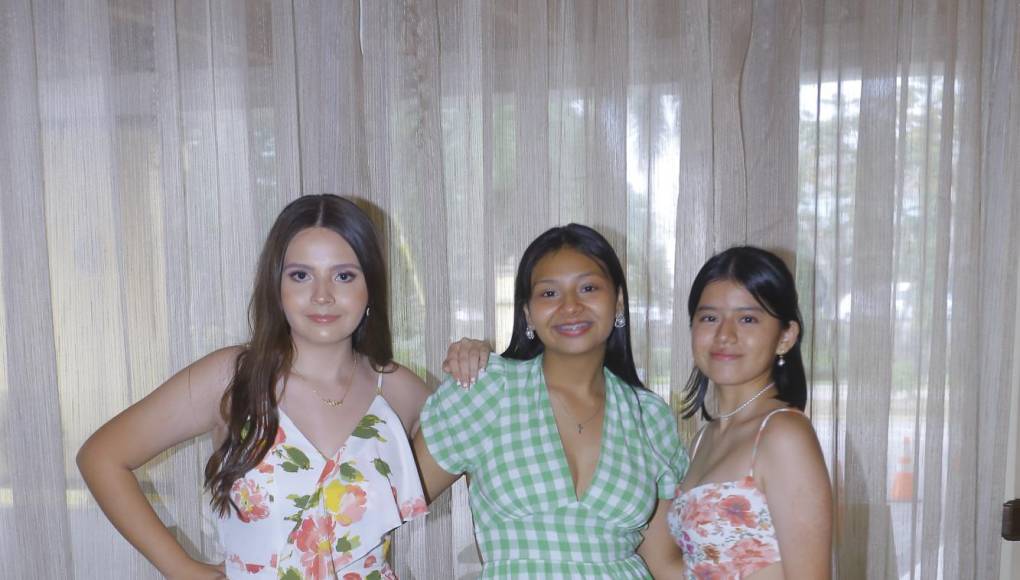 Ana Manzanares, Jimena Cruz y Mariana Zelada