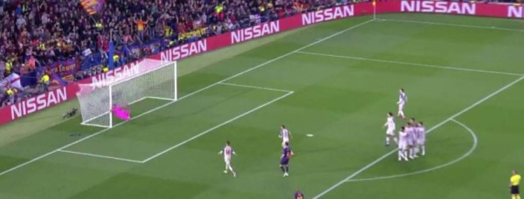 Y la obra de arte de Messi llegó en el minuto 82. El argentino se gastó un golazo de tiro libre que no pudo detener el portero del Liverpool.
