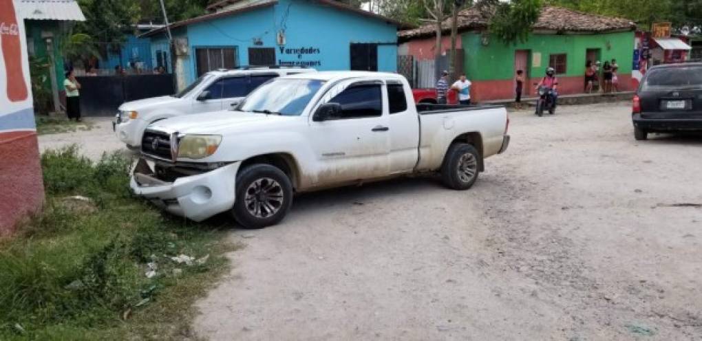 A la escena del crimen también llegó el suegro del docente quien afirmó que Rodríguez no tenía enemigos.