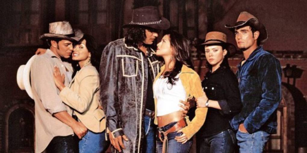 Pasión de Gavilanes fue una telenovela colombiana, escrita por Julio Jiménez, que se transmitió en el año 2003, producida por RTI Televisión, para Caracol Televisión y Telemundo. La historia protagonizada por Danna García, Mario Cimarro, Paola Rey, Juan Alfonso Baptista, Natasha Klauss y Michel Brown tuvo un total de 188 episodios.