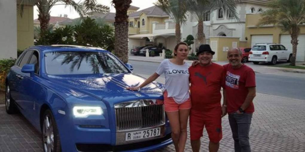 Otro de los lujos vehículos de Maradona fue el Rolls-Royce Ghost