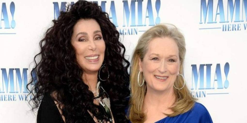 La nueva película de 'Mamma Mia!', que desde esta semana llega a los cines, una década después de la primera parte, ha sido calificada hoy por algunos expertos de 'divertida' frente a otros que la tildan de 'decepcionante', tras su preestreno en Londres.